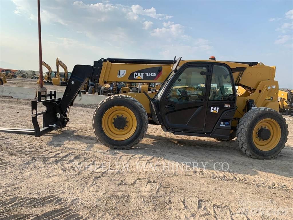 CAT TL943D CB Телескопічні навантажувачі