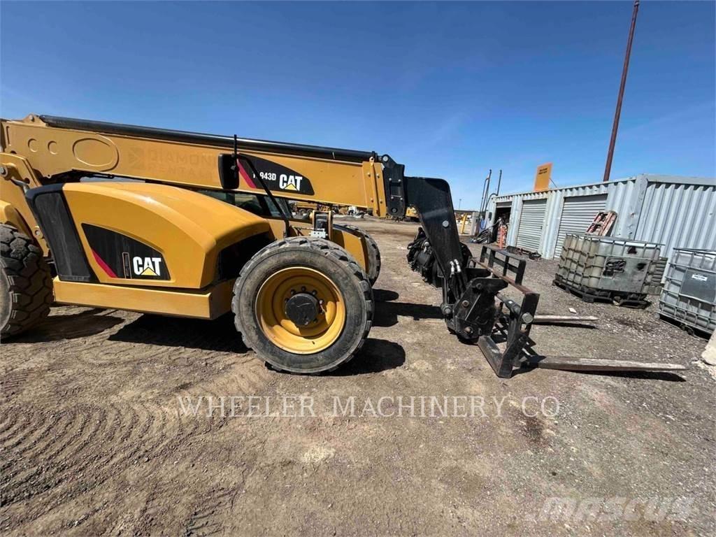 CAT TL943D CB Телескопічні навантажувачі