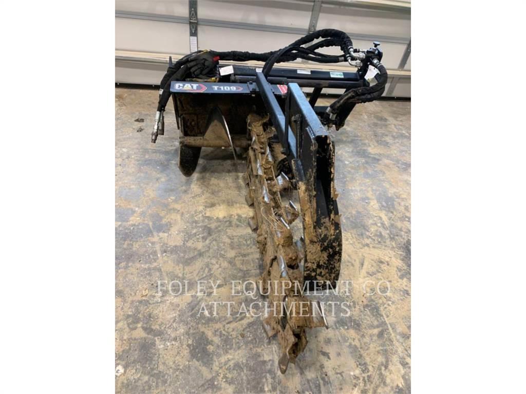 CAT TNSST1096M Міні-навантажувачі