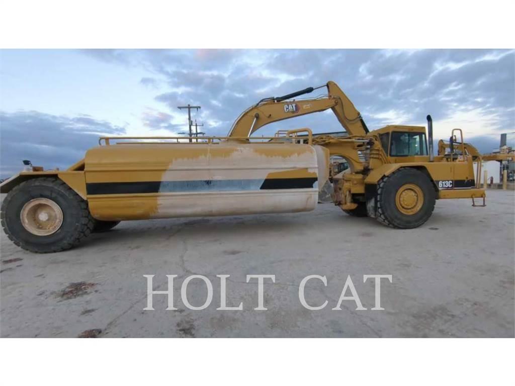CAT W00 613C Вантажівки-цистерни