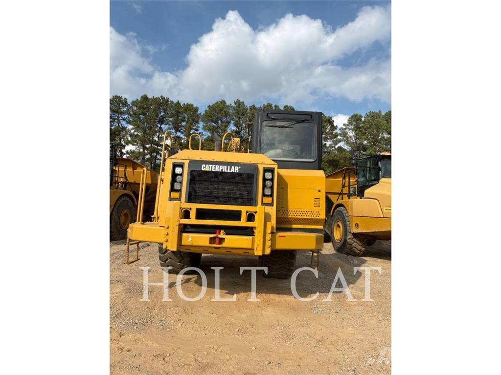 CAT W00 621G Скрепери