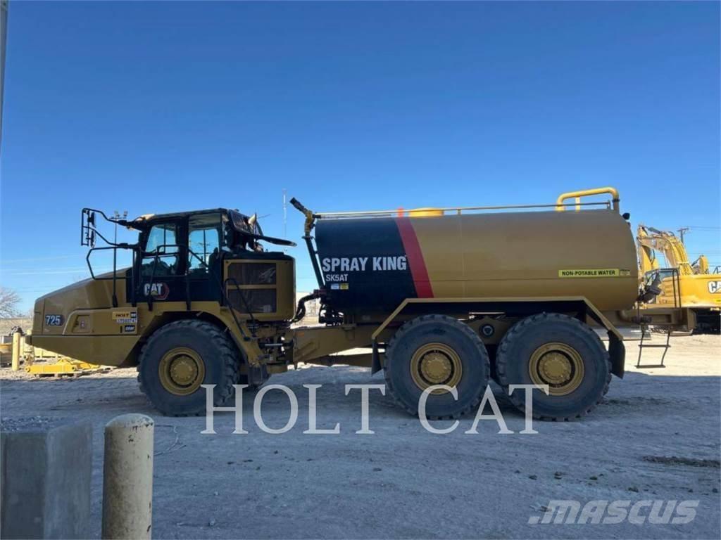 CAT W00 725 Вантажівки-цистерни