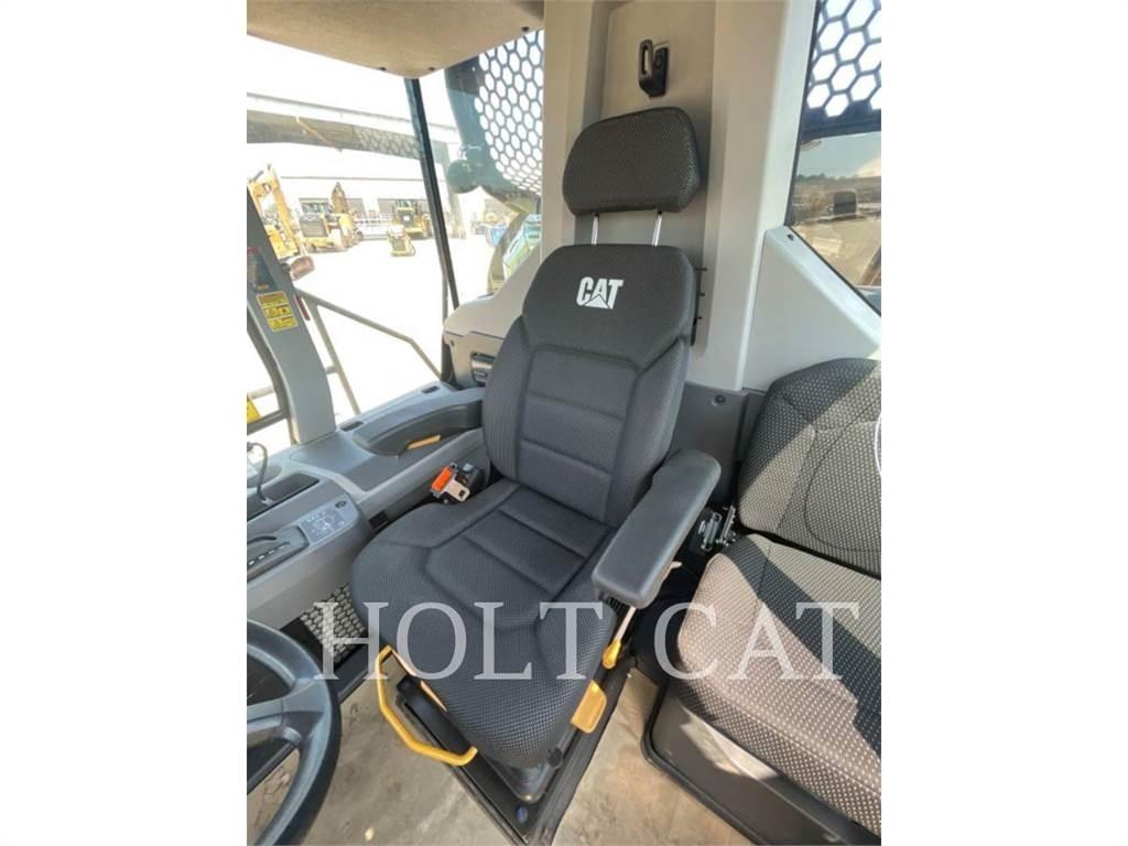 CAT W00 725 Вантажівки-цистерни