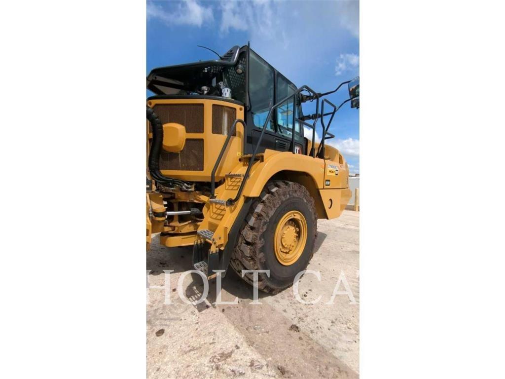 CAT W00 725 Зчленовані самоскиди