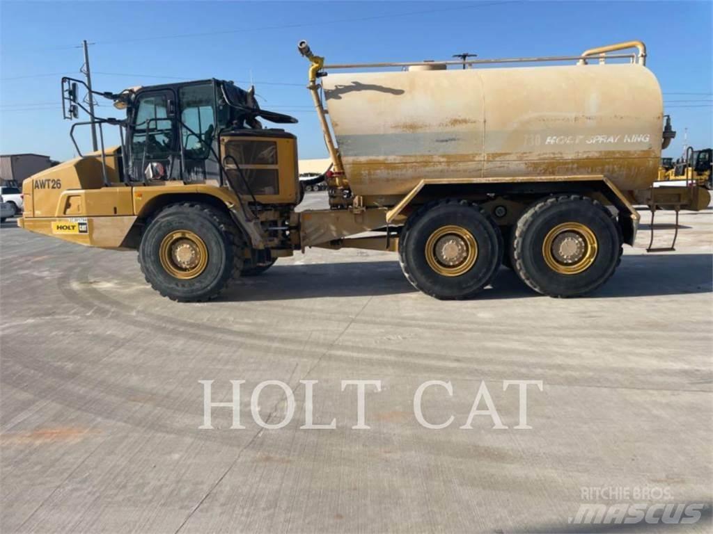 CAT W00 730 Вантажівки-цистерни