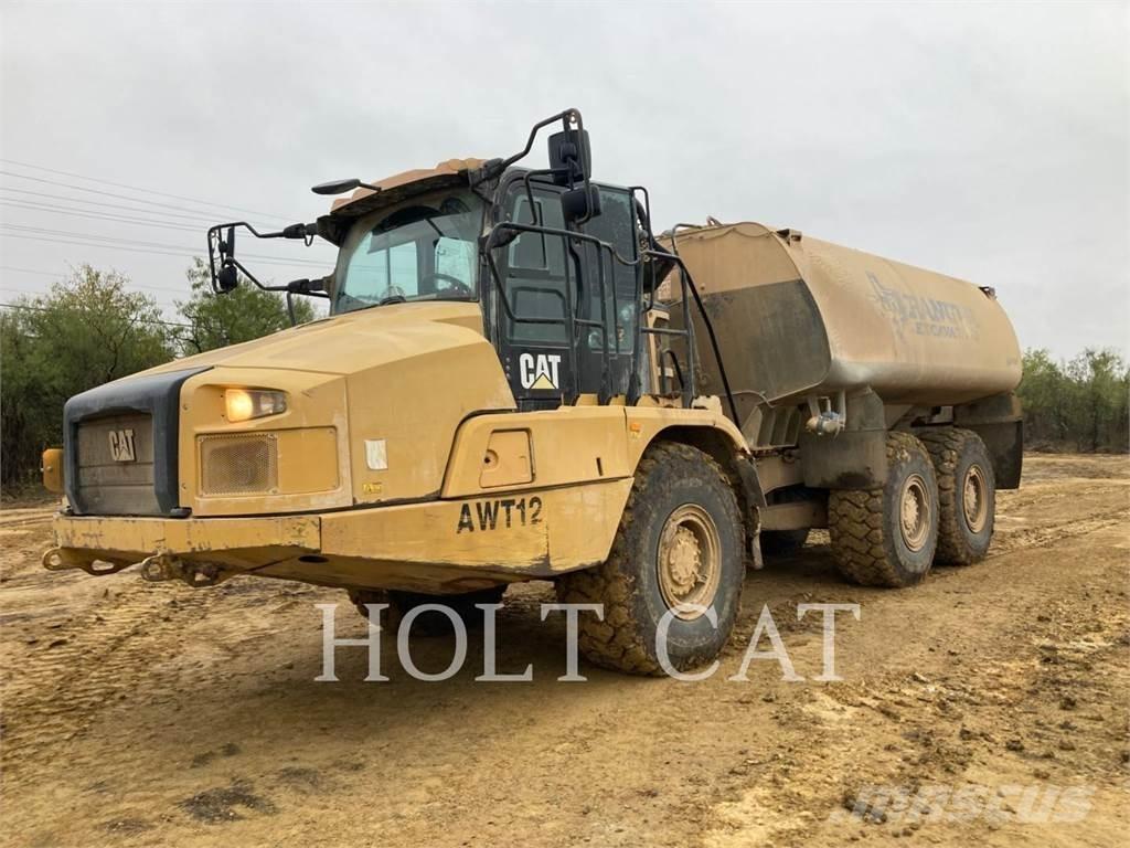CAT W00 730 Зчленовані самоскиди