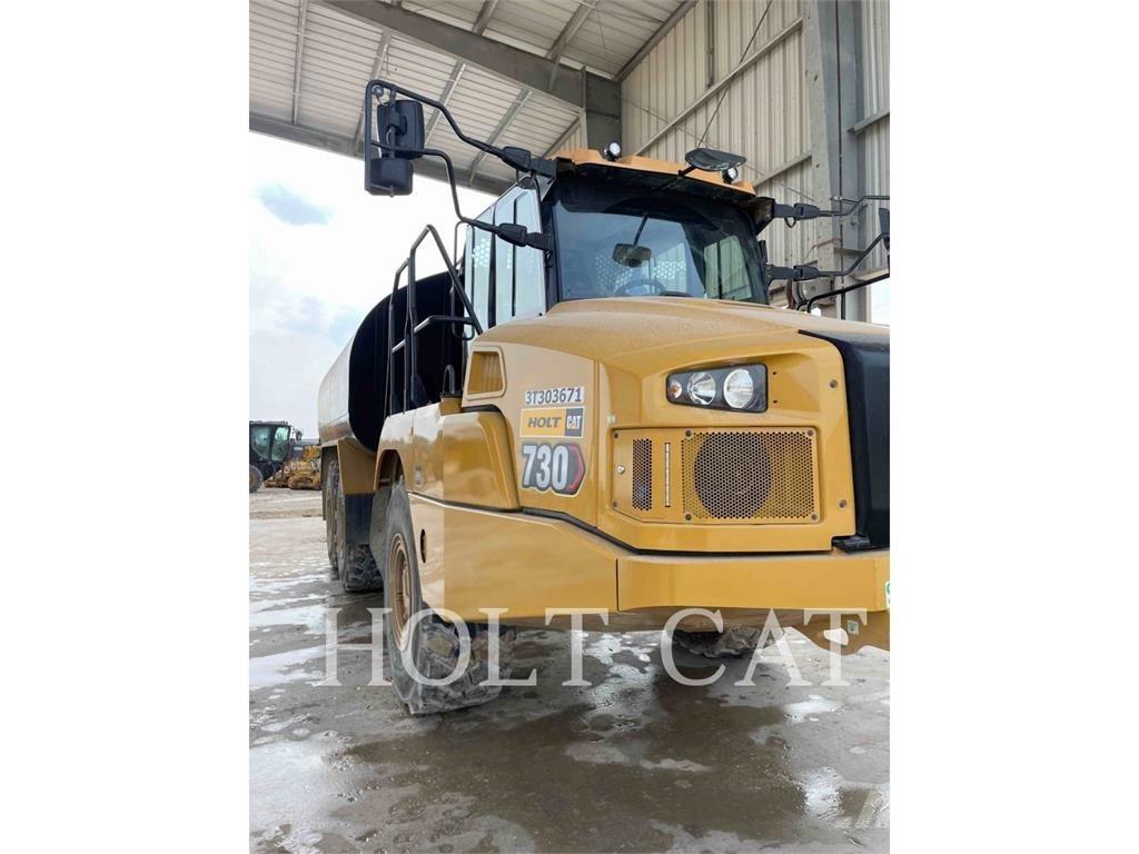 CAT W00 730 Вантажівки-цистерни