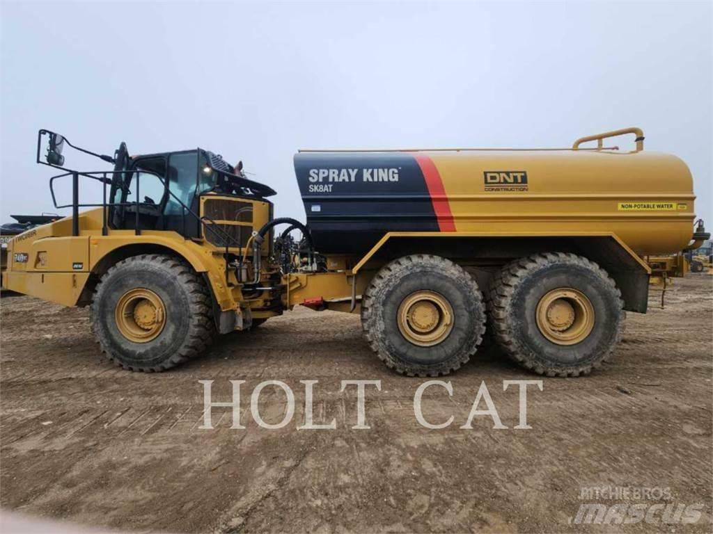 CAT W00 740 Вантажівки-цистерни