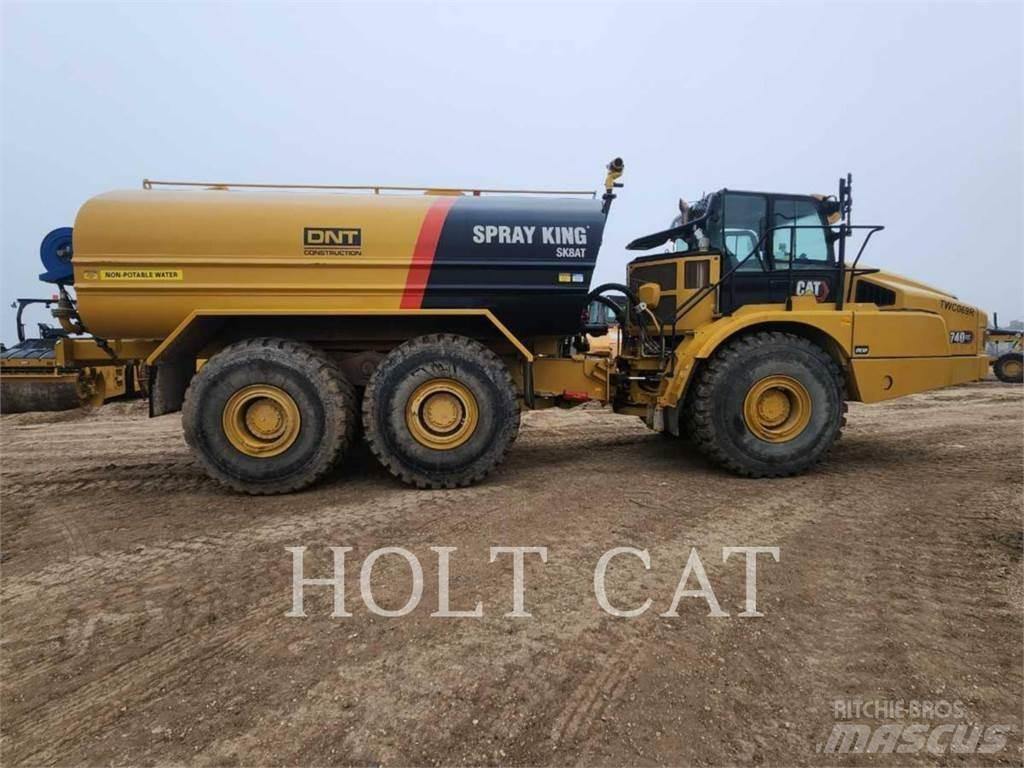 CAT W00 740 Вантажівки-цистерни