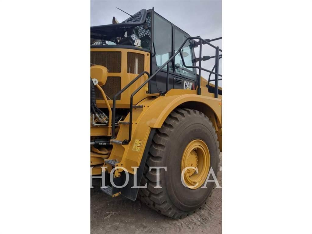 CAT W00 740GC Вантажівки-цистерни
