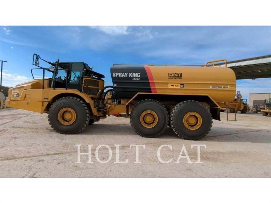 CAT W00 740GC Вантажівки-цистерни
