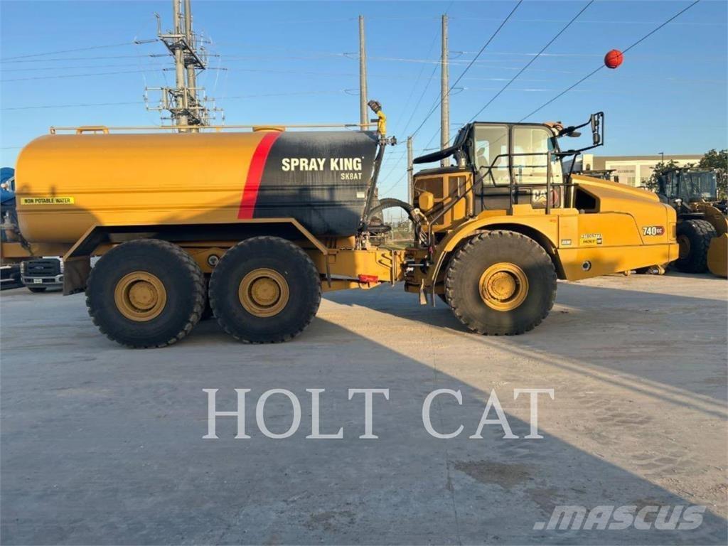 CAT W00 740GC Вантажівки-цистерни