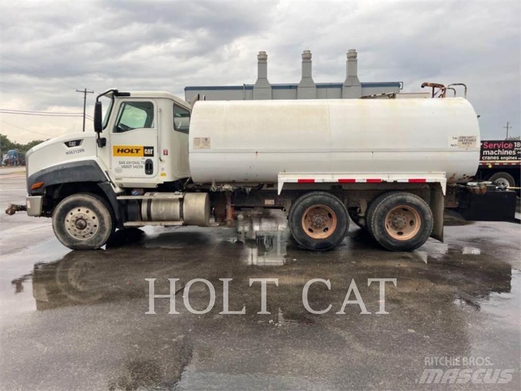 CAT WATER 4000 Вантажівки-цистерни