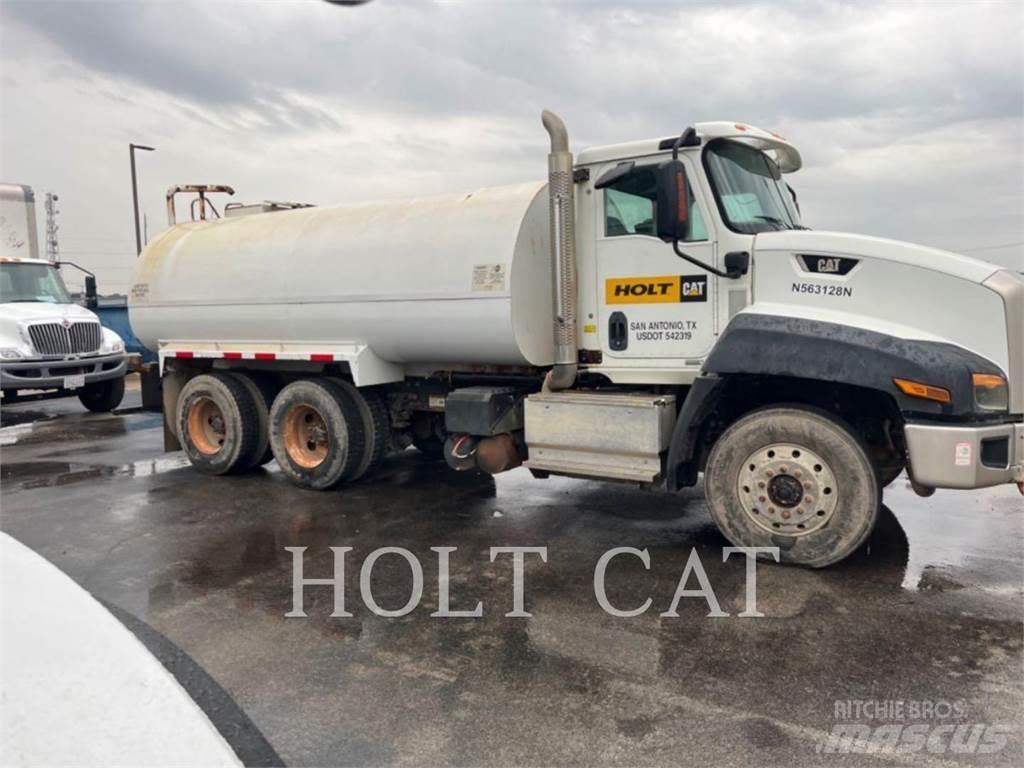 CAT WATER 4000 Вантажівки-цистерни