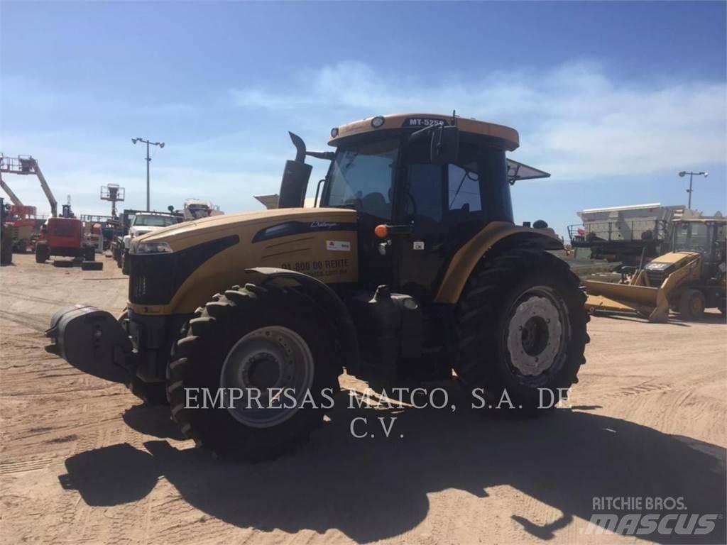 Challenger MT525D 4WD Трактори