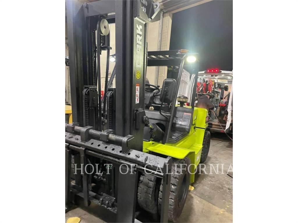Clark C70D Дизельні навантажувачі