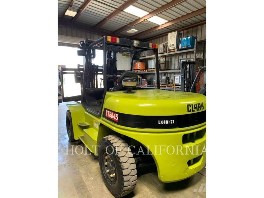 Clark C70D Дизельні навантажувачі