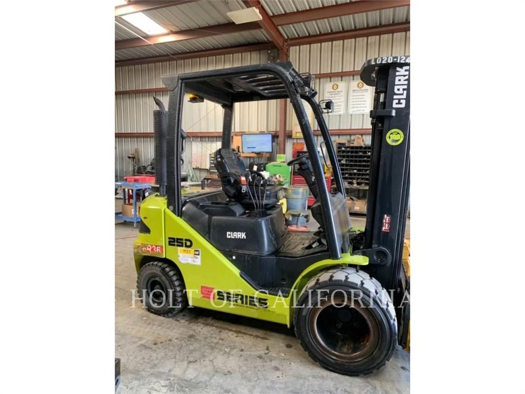 Clark S25D Дизельні навантажувачі
