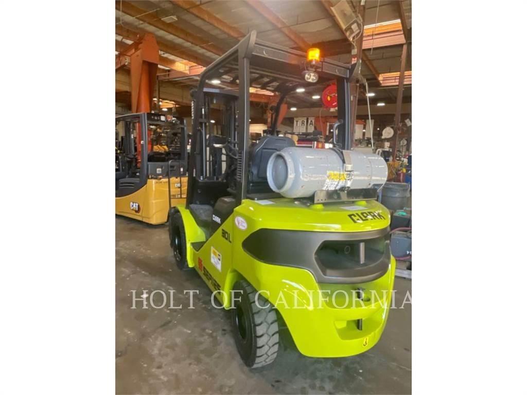 Clark S30L Інше