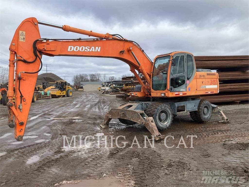 Doosan DX210W Колісні екскаватори