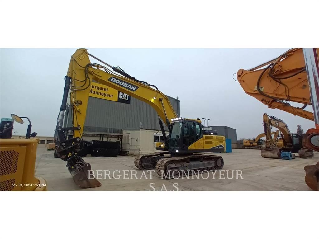 Doosan DX300 Гусеничні екскаватори
