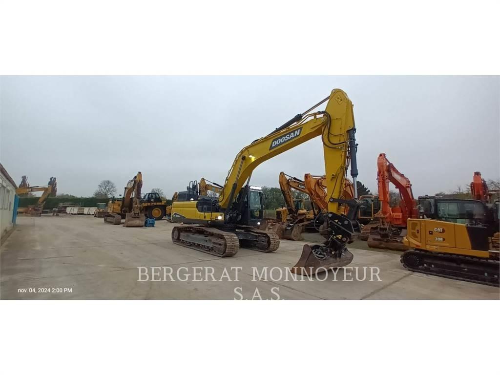Doosan DX300 Гусеничні екскаватори