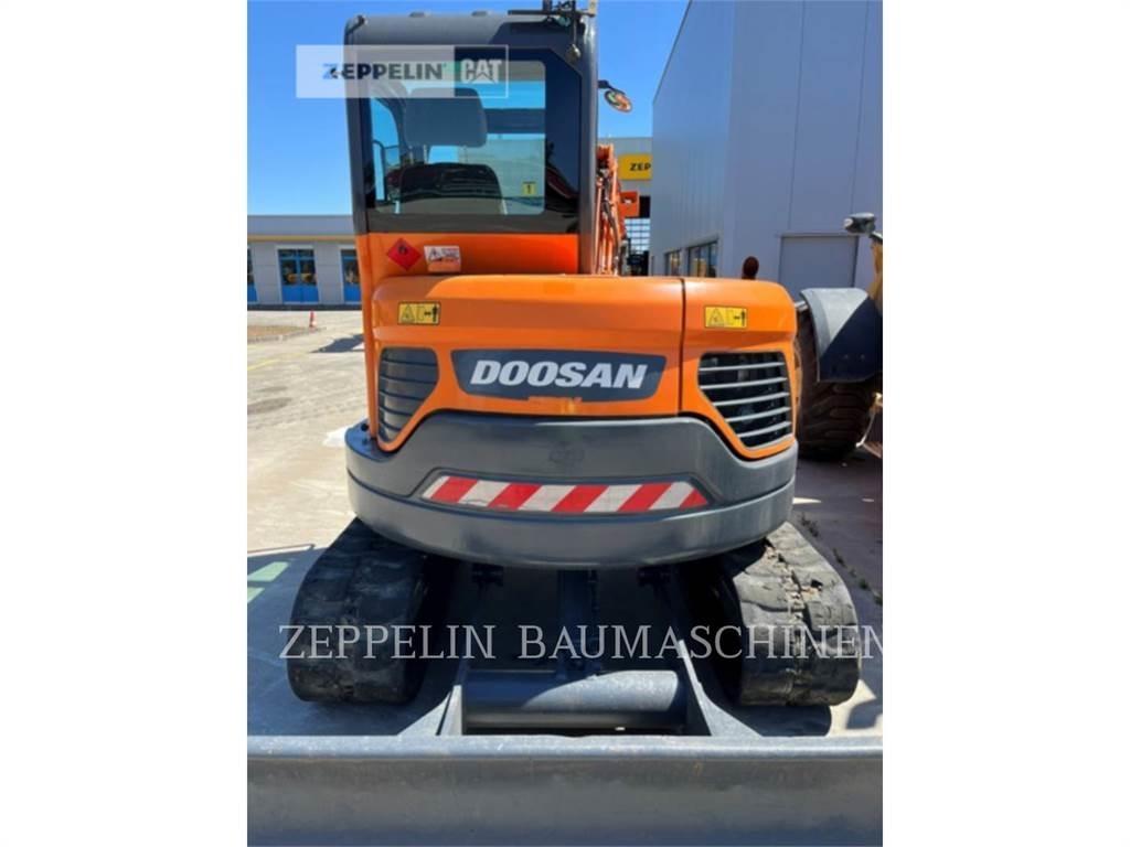 Doosan DX63-3 Гусеничні екскаватори