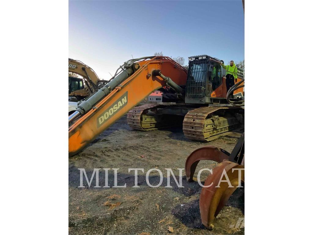 Doosan DX800LC-7 Гусеничні екскаватори