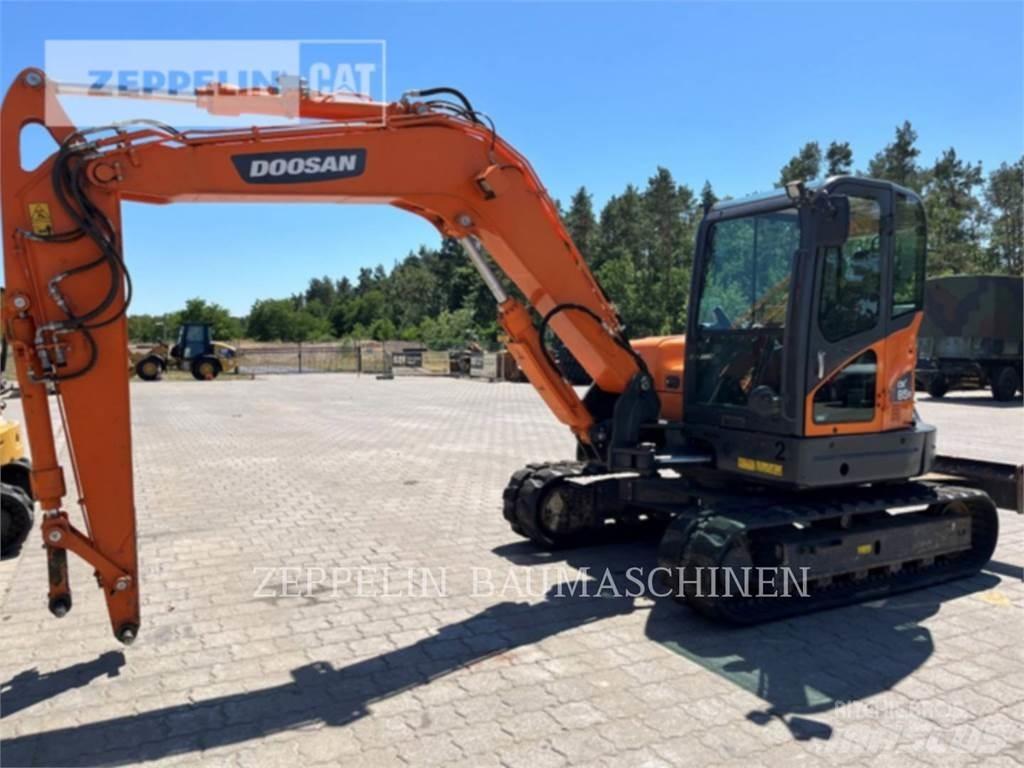 Doosan DX85R-3 Гусеничні екскаватори