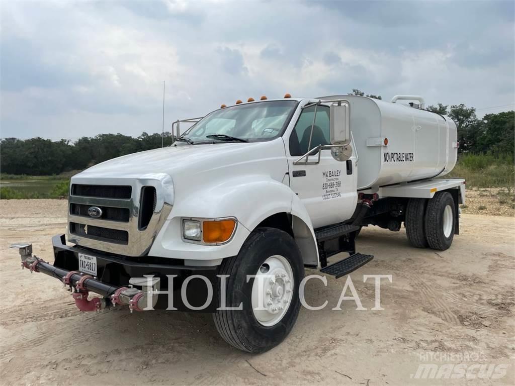Ford F750 Вантажівки-цистерни