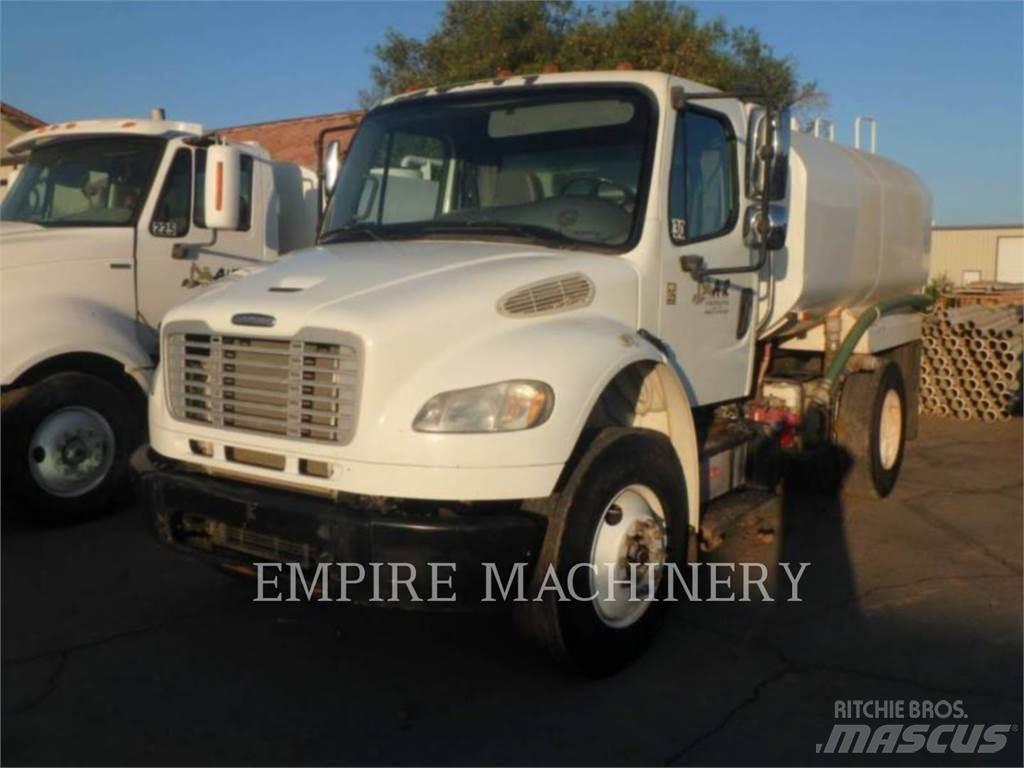 Freightliner 2K WT Вантажівки-цистерни