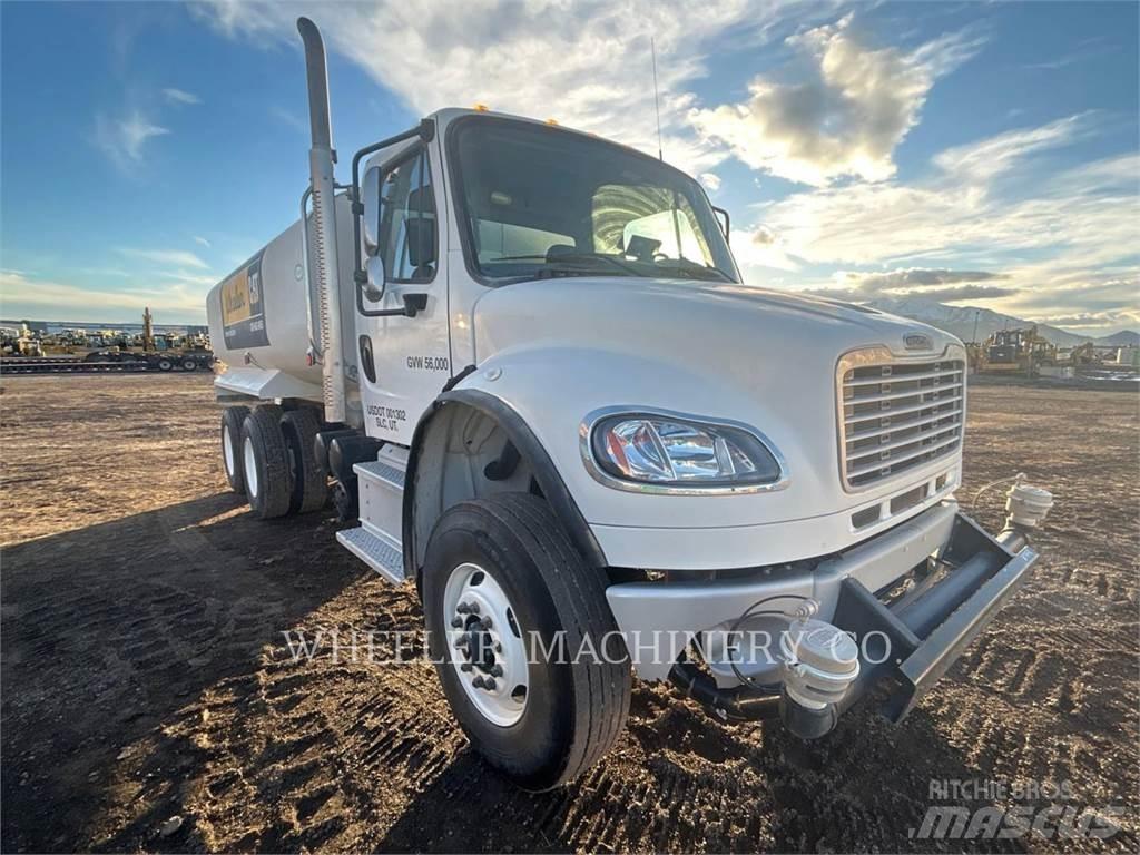 Freightliner WT4000 A Вантажівки-цистерни
