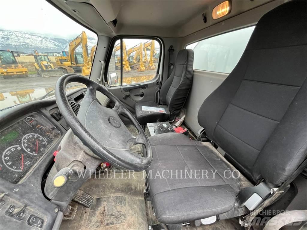 Freightliner WT4000 A Вантажівки-цистерни