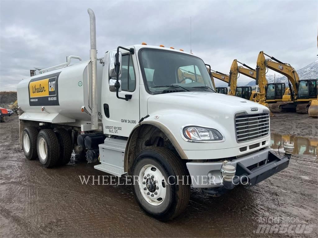 Freightliner WT4000 A Вантажівки-цистерни