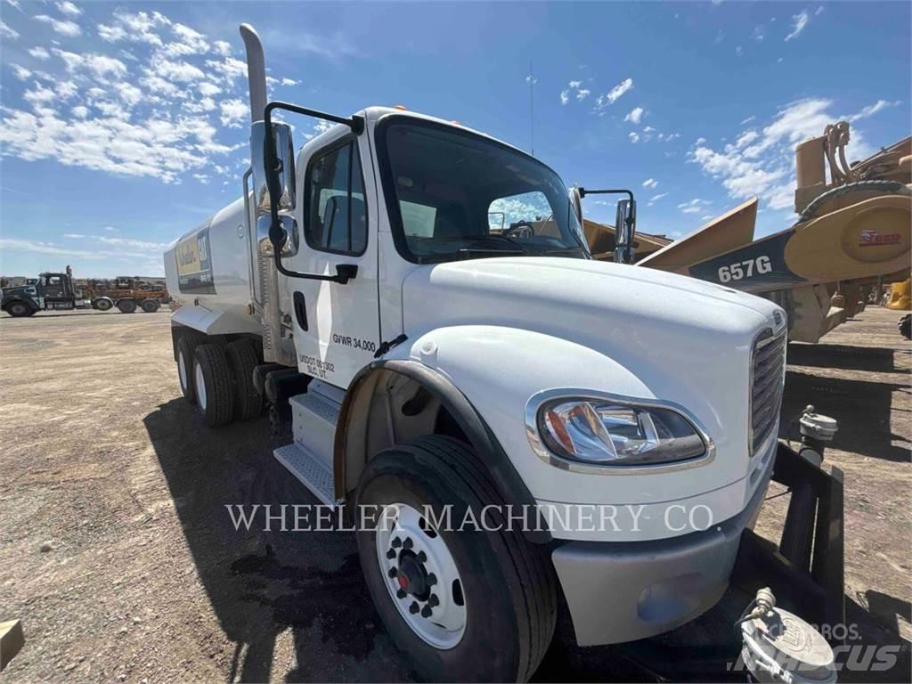 Freightliner WT4000 A Вантажівки-цистерни