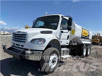 Freightliner WT4000 A Вантажівки-цистерни