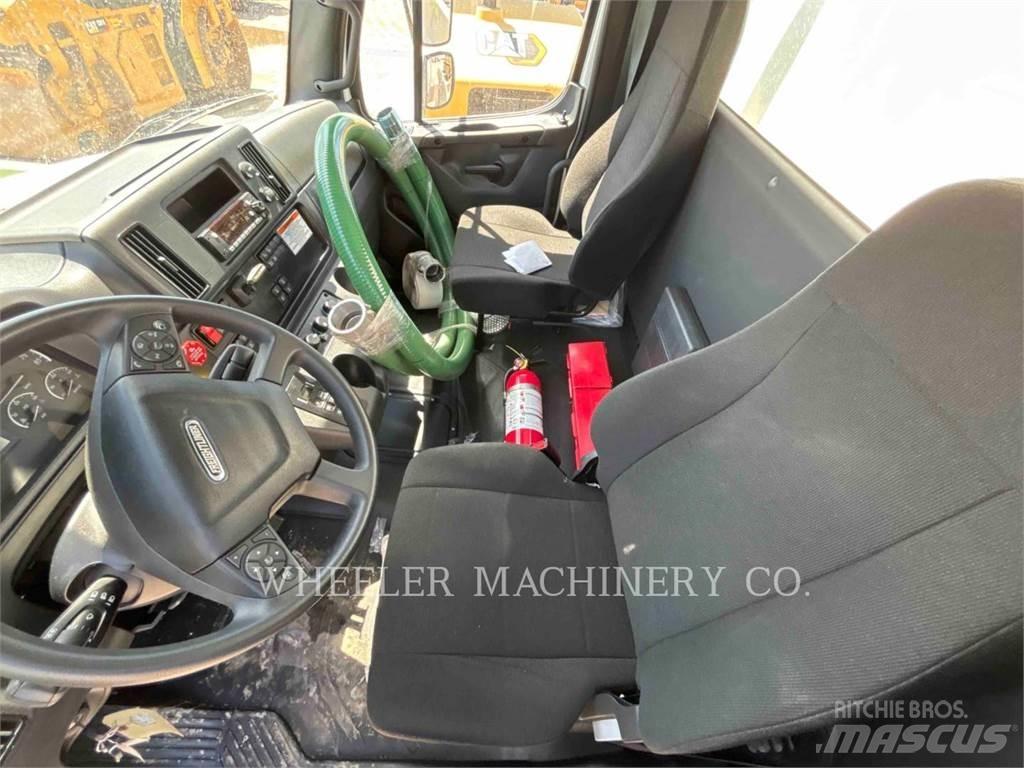 Freightliner WT4000 A Вантажівки-цистерни