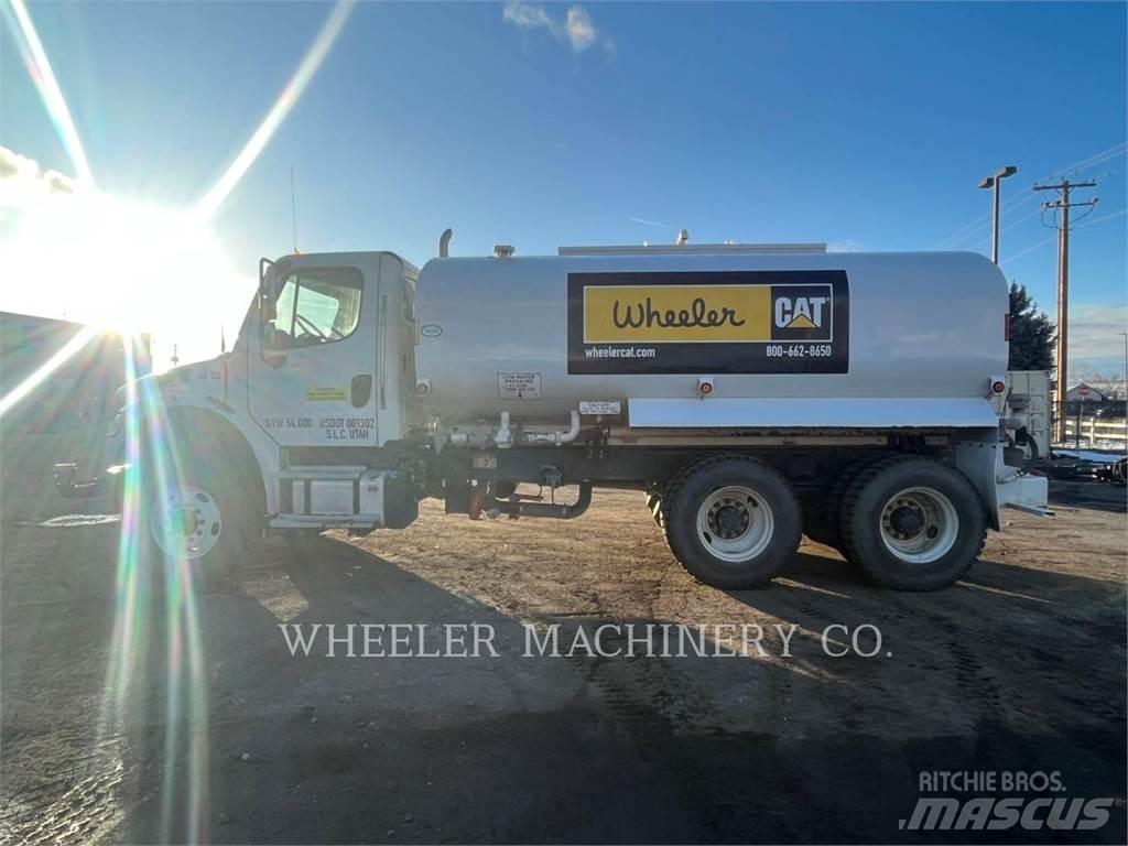 Freightliner WT4000 A Вантажівки-цистерни