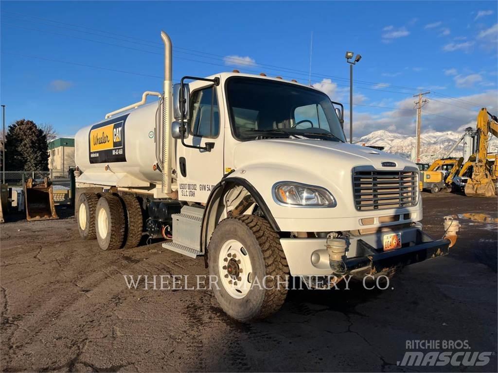 Freightliner WT4000 A Вантажівки-цистерни
