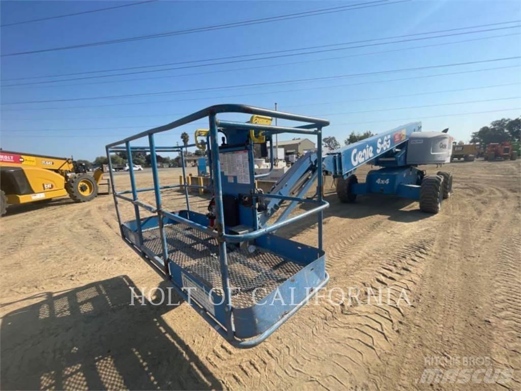 Genie BOOM S65 Колінчаті підйомники