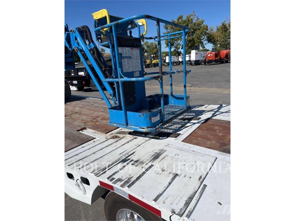Genie BOOM Z40 Колінчаті підйомники