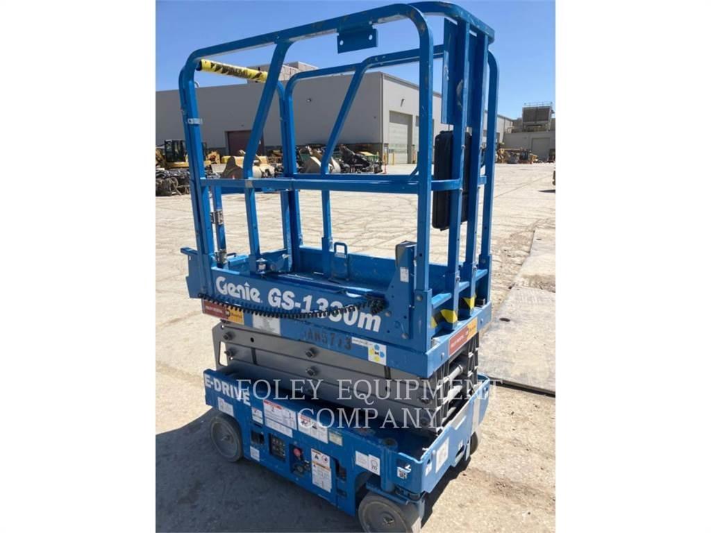 Genie GS1330 Підйомники-ножиці