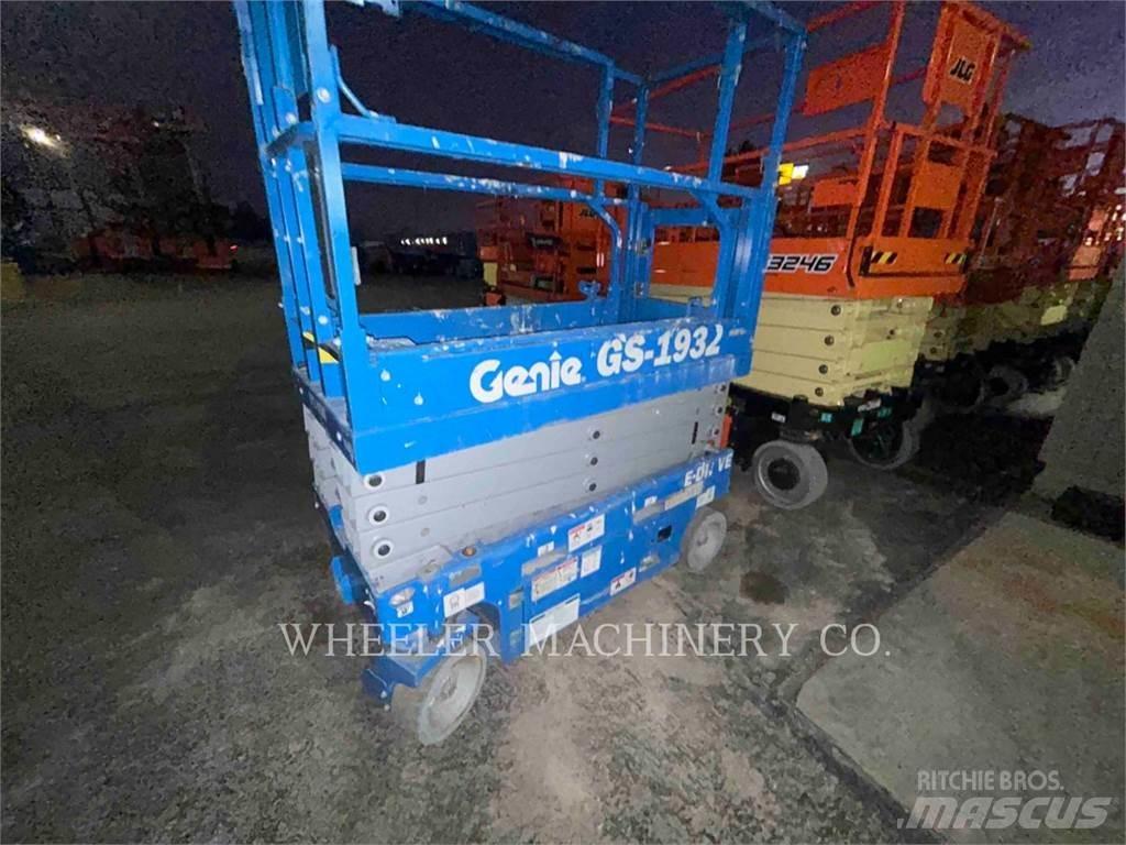 Genie GS1932 Підйомники-ножиці