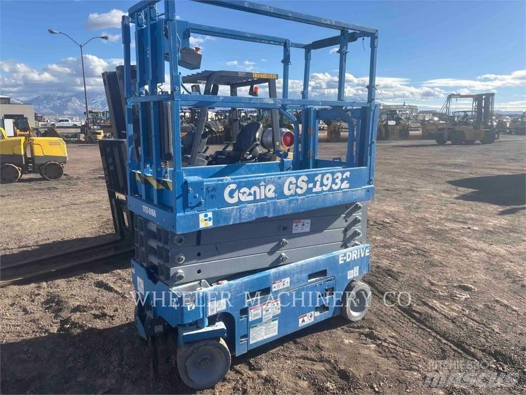 Genie GS1932 Підйомники-ножиці