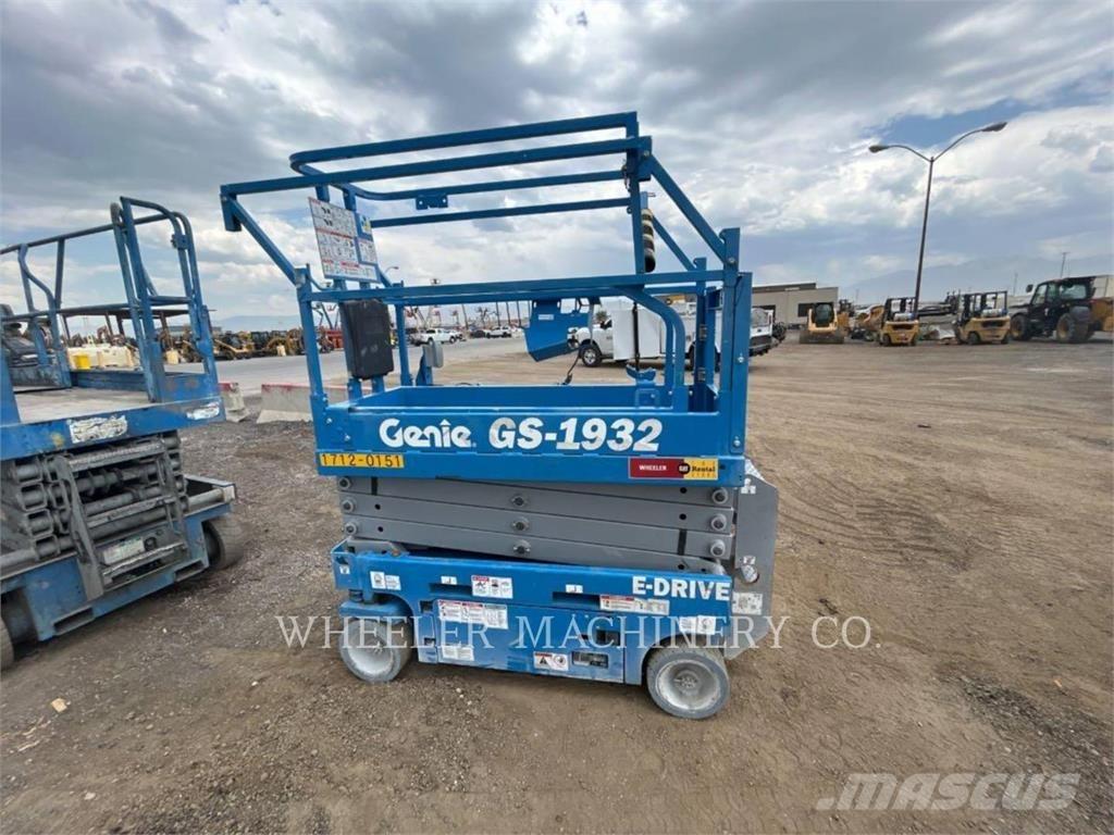 Genie GS1932 Підйомники-ножиці