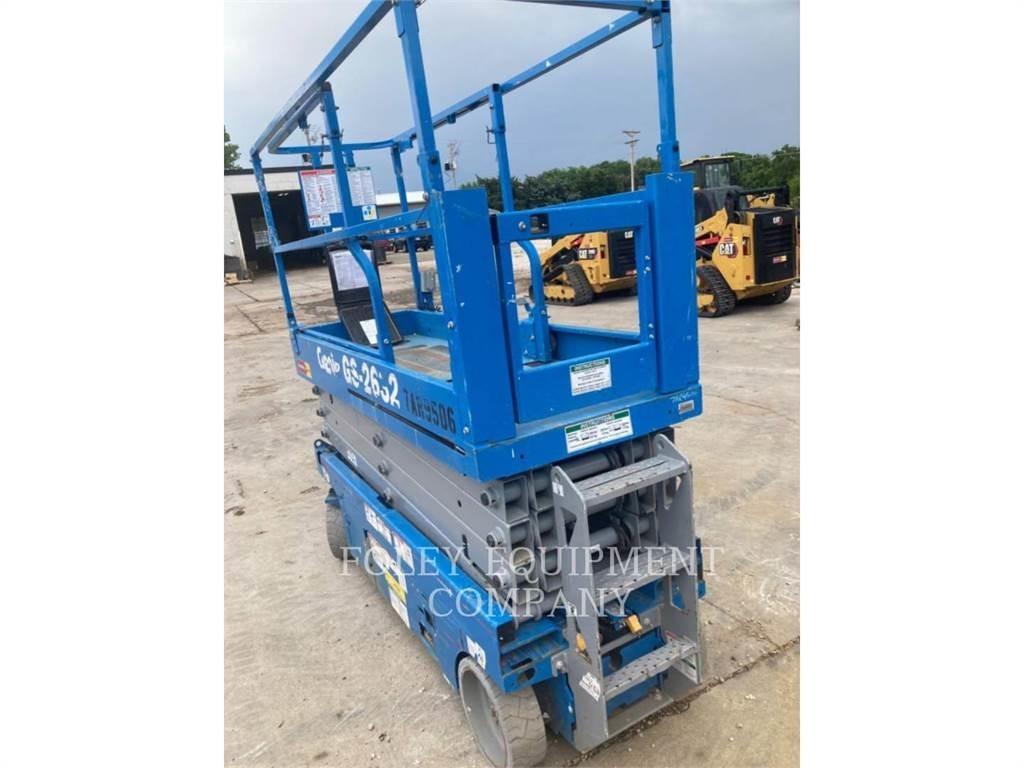 Genie GS2632 Підйомники-ножиці