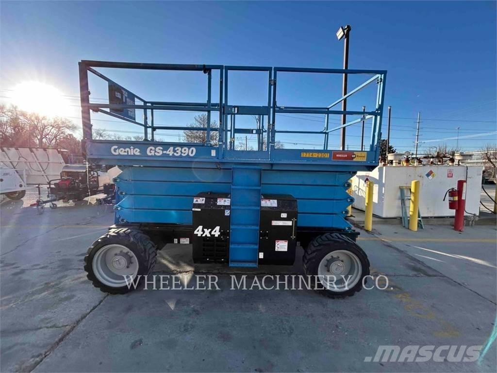 Genie GS4390 RT Підйомники-ножиці