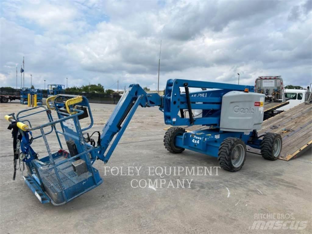 Genie Z45/25JG4 Колінчаті підйомники