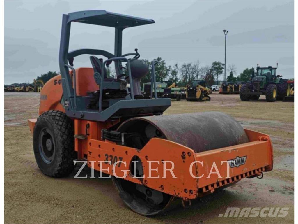 Hamm 3307 SMOOTH Ущільнювачі грунту