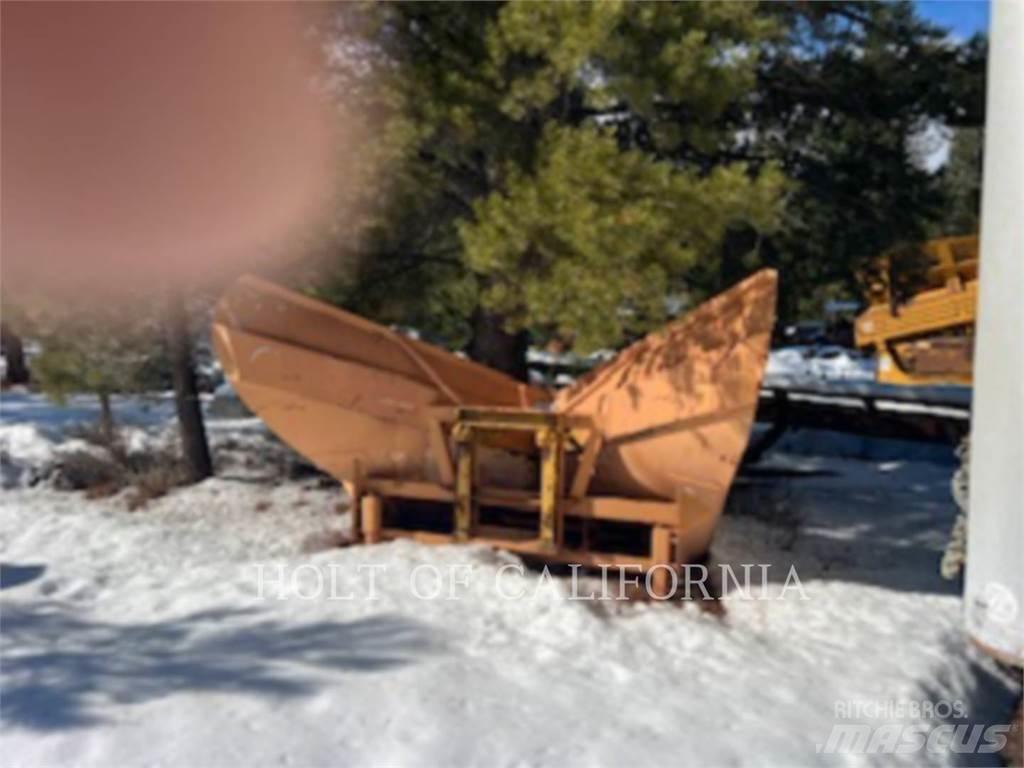 Henke SNOW PLOW Снігомітли